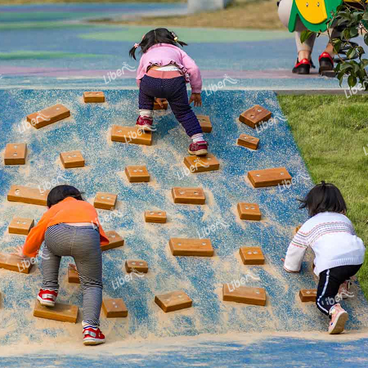 Why Is The Threshold Of Outdoor Non-standard Play Equipment High And Difficult? 